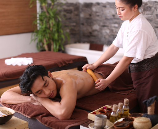 Auric Spa Bangalore Professional Services 17670107789