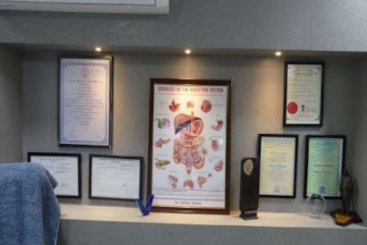 Best Gastroenterologist Doctor In Ahmedabad Doctor Vatsal Mehta 16309050042