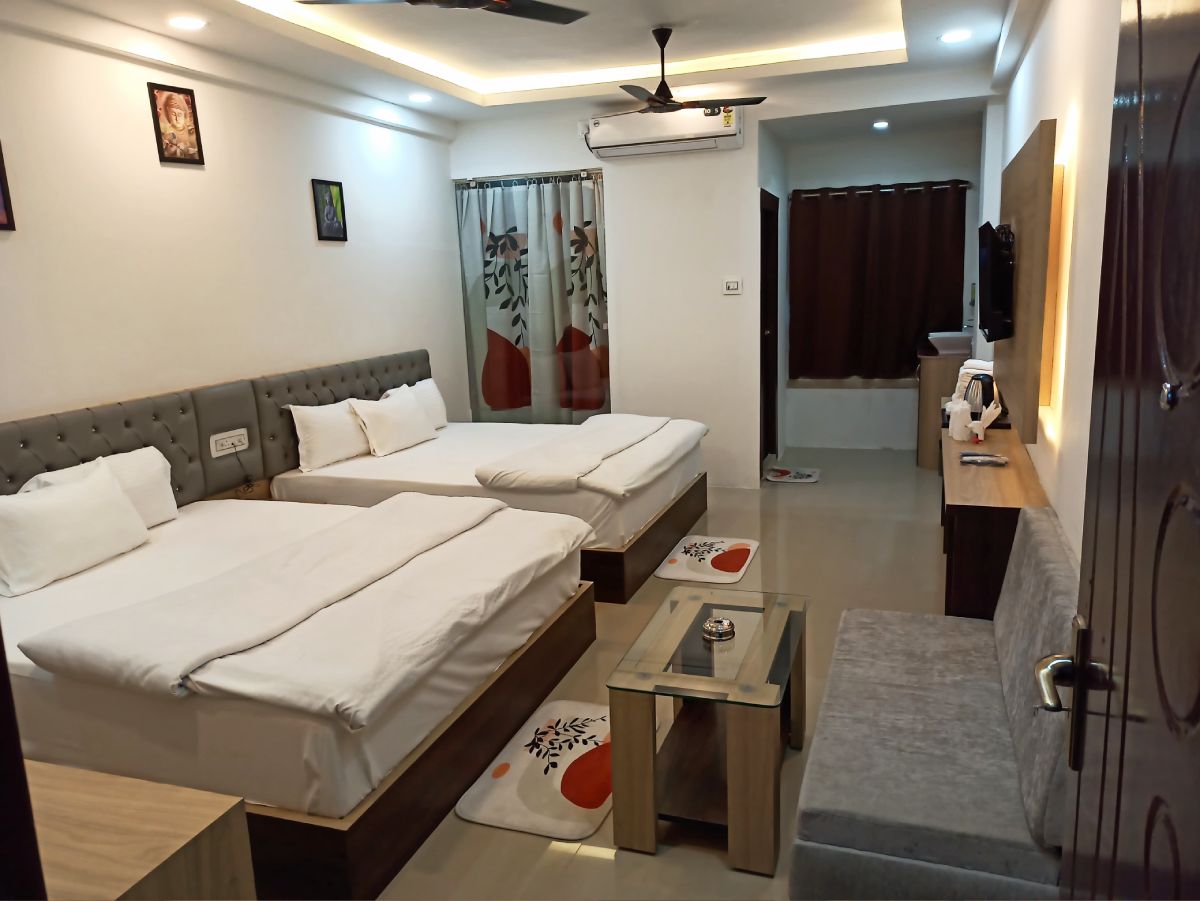 Best Hotel In Tarapith 175100594110