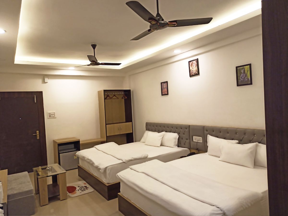 Best Hotel In Tarapith 17510059412