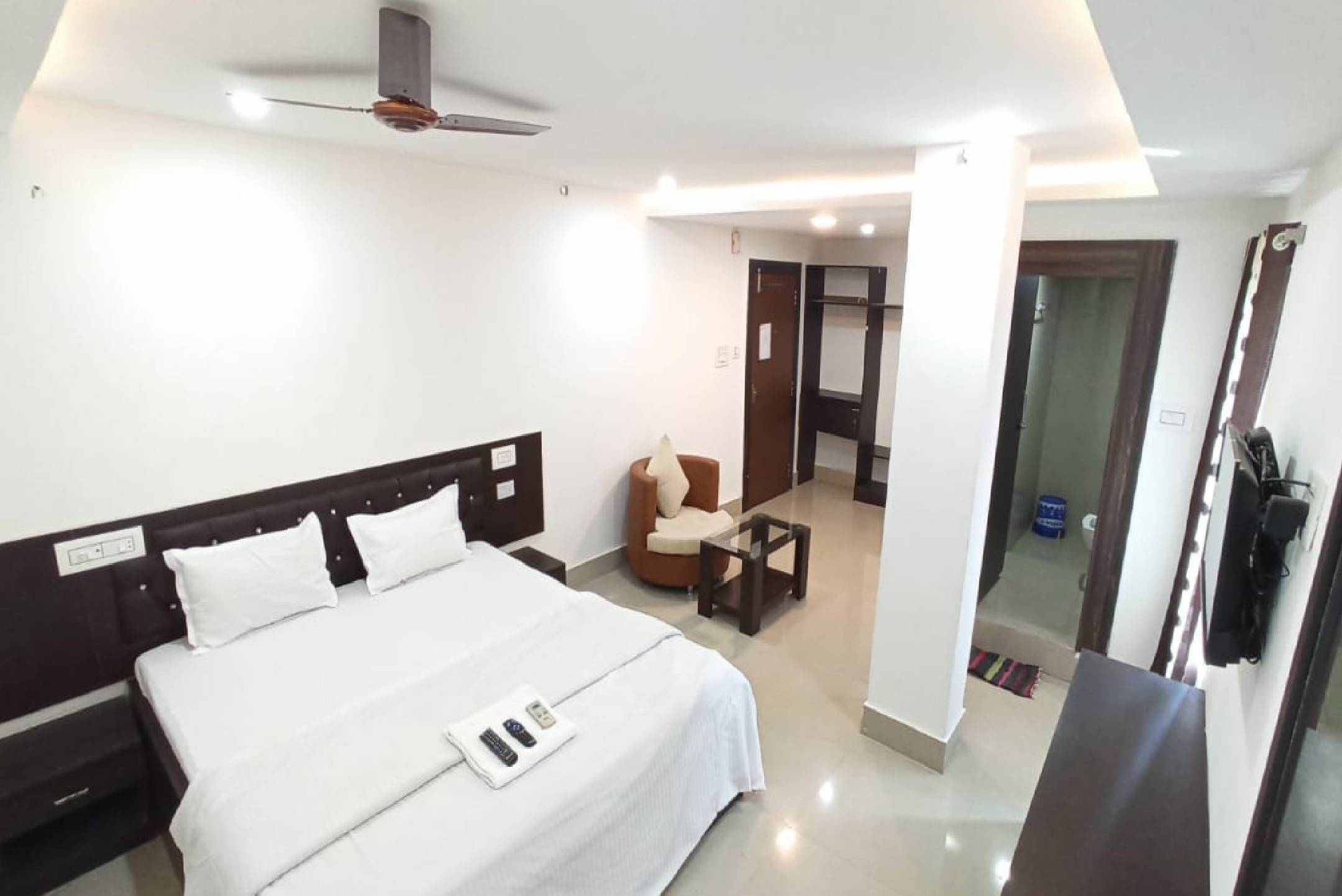 Best Hotel In Tarapith 17510059415