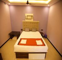 Best Hotel Rooms In Pollachi For Family Canalway Inn 17534487337