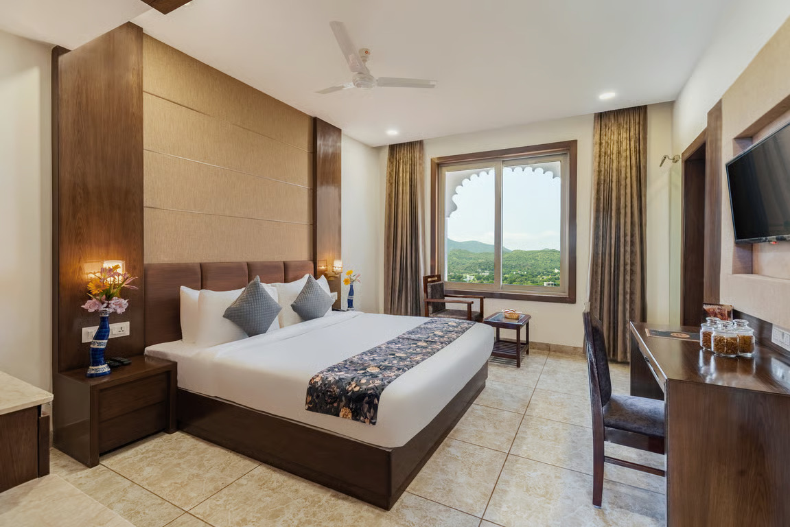 Best Luxury Hotel In Udaipur 17841970085