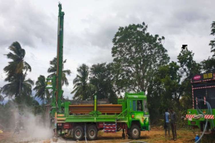 Borewell Drilling Company In Kangeyam 8943100