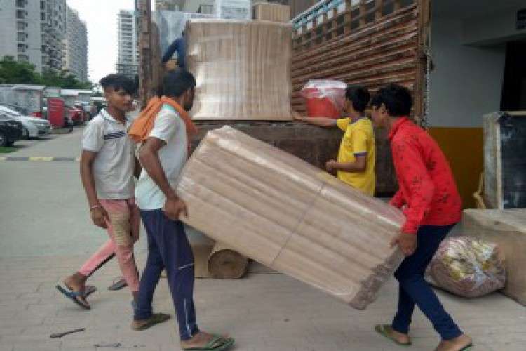 Bs Packers Movers   Best Packers And Movers In Noida 3348123