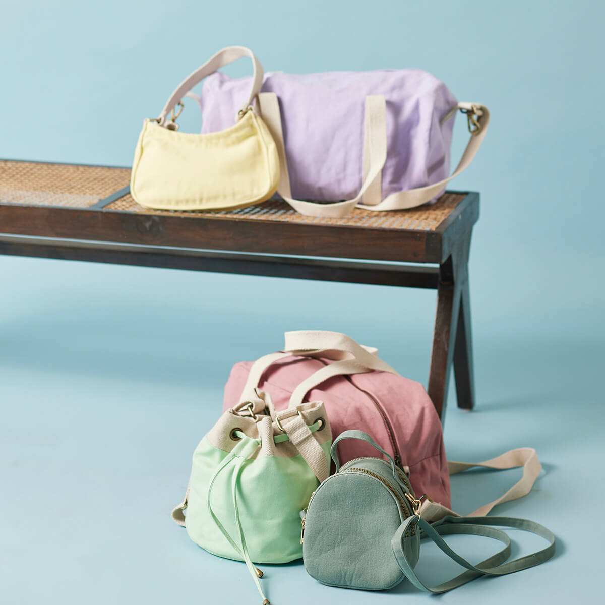 Buy Canvas Travel Bags Online 17731403701