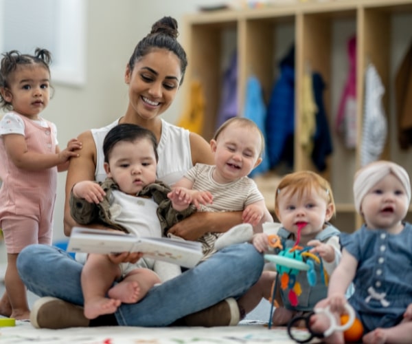 Early Childcare Assistant Course In Ontario 17823995736