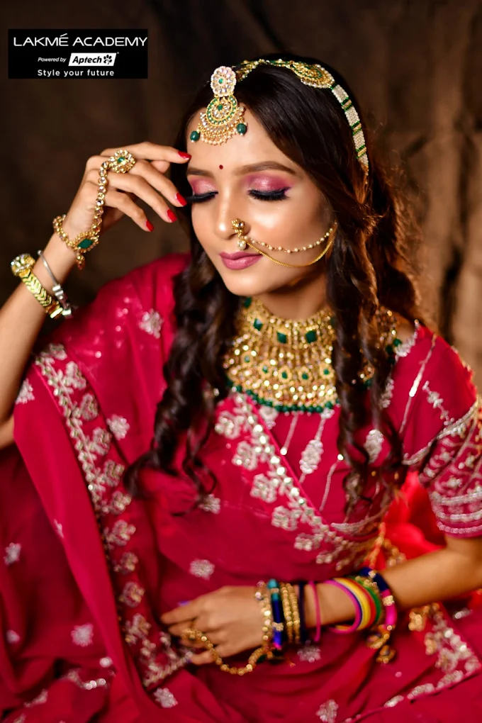 Lakm Academy Best Makeup Course In Satellite Ahmedabad 17752074611