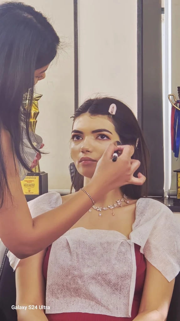 Lakme Academy Bandra Powered By Aptech Beauty Course In Bandra 17721019724