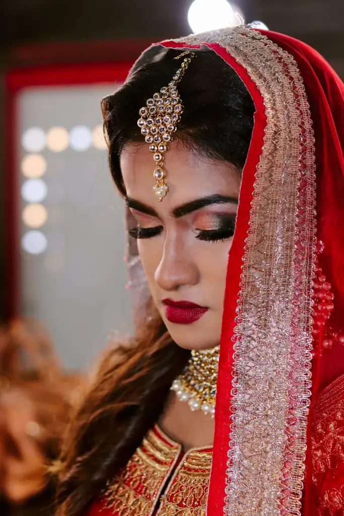 Livart Beauty Academy 16867384674