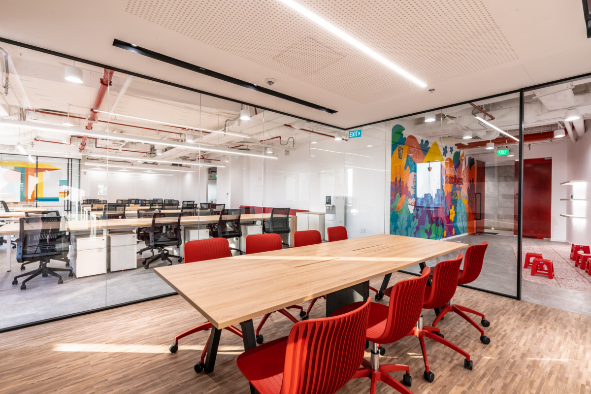 Modern Office Interior Design And Renovate By Daftar Decor 17019791634