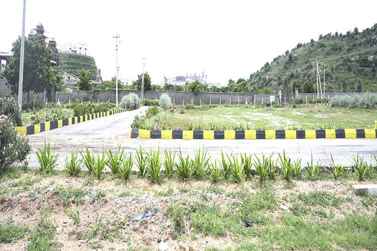 Open Plots In Yadagirigutta 16323109540