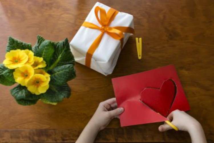 Order Birthday Gifts For Girl Friend Online Now 6381818