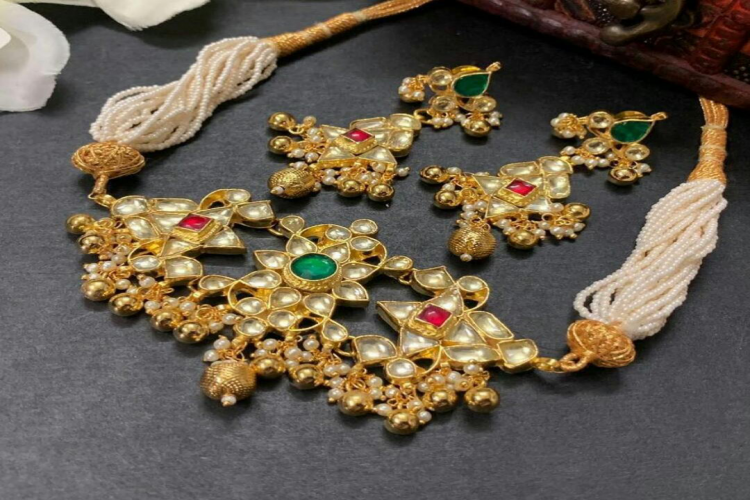 Pachi Kundan House Nava Vadaj 163108490010