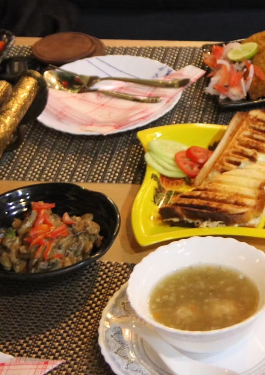 Salad And Smoothie Restaurants In Rajdanga 177149207910