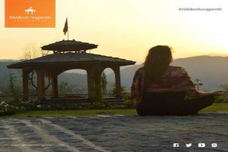 Yoga Retreat In Rishikesh 7783035