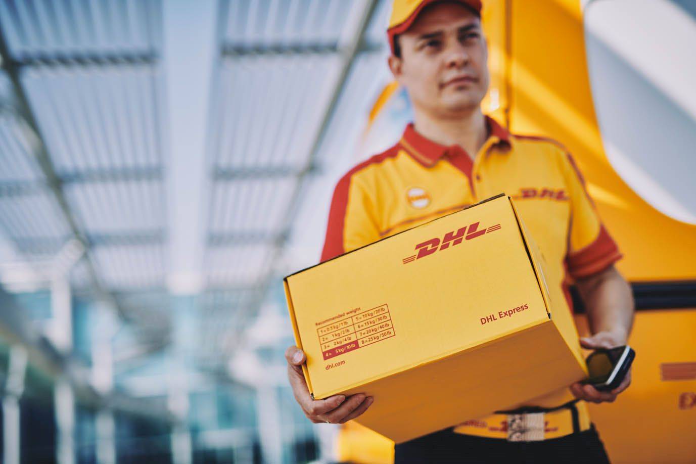 Airborne international courier services