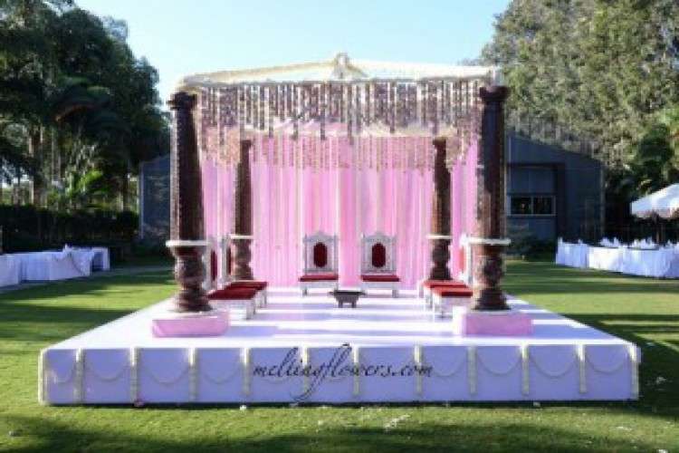 Best Wedding decorators in bangalore Melting Flowers