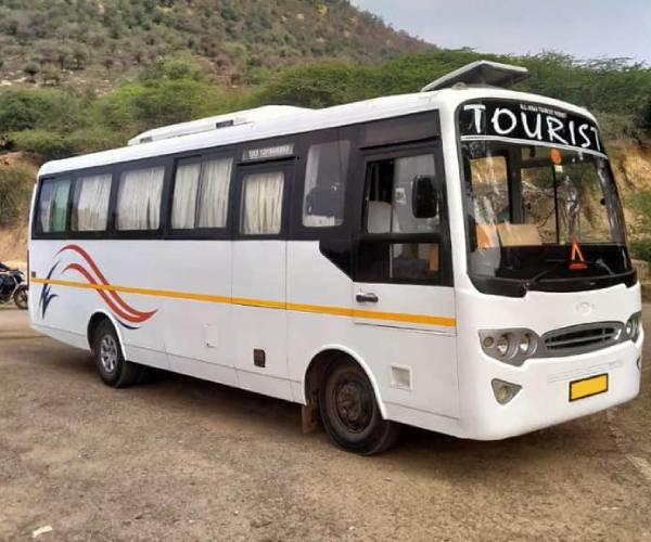 Bus rental in jaipur lakshya tour