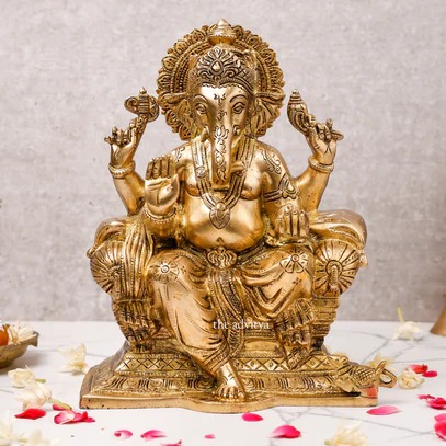 buy online  Perfect Ganpati Idol for Ganesh Chaturthi