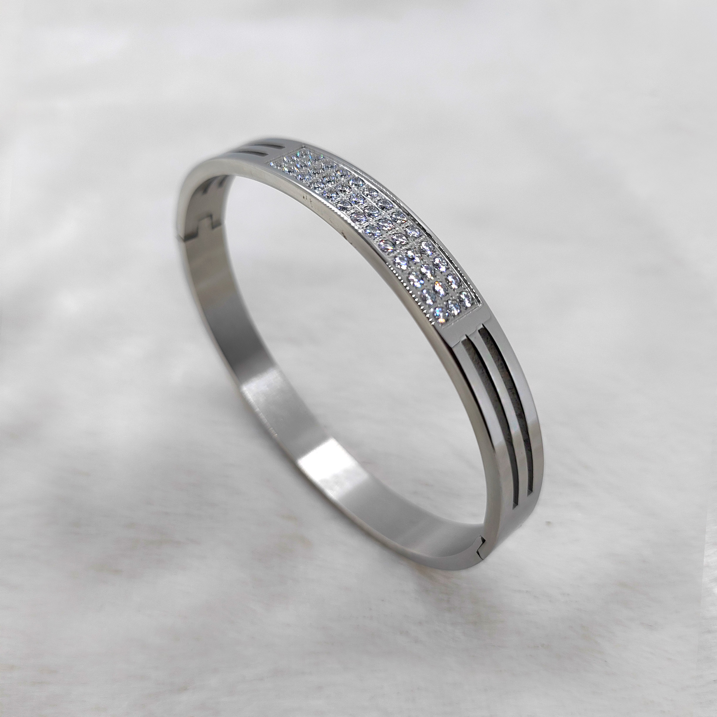 Fashion Jewellery Accessories For Men and Women