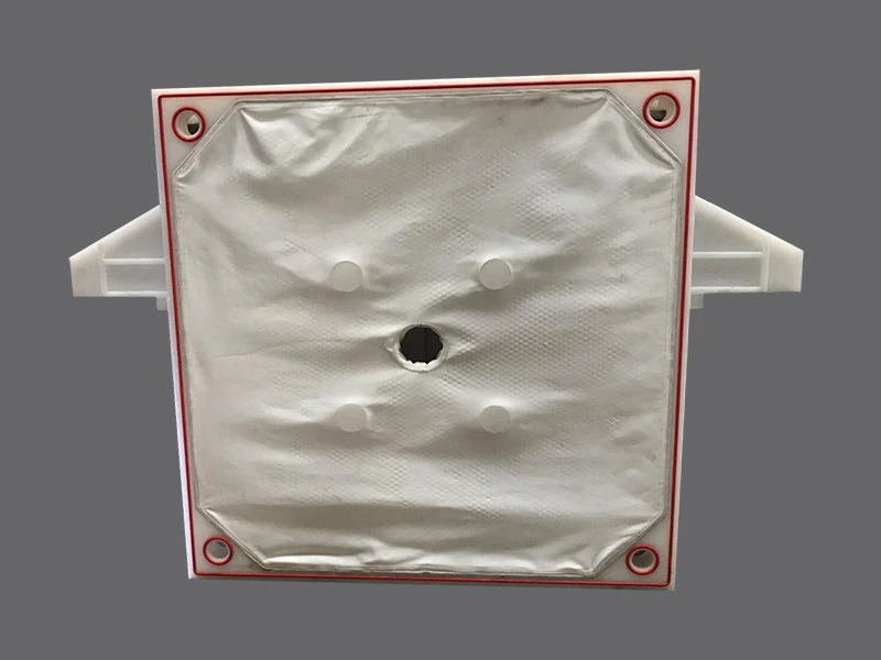 Filter press plates for industrial filtration
