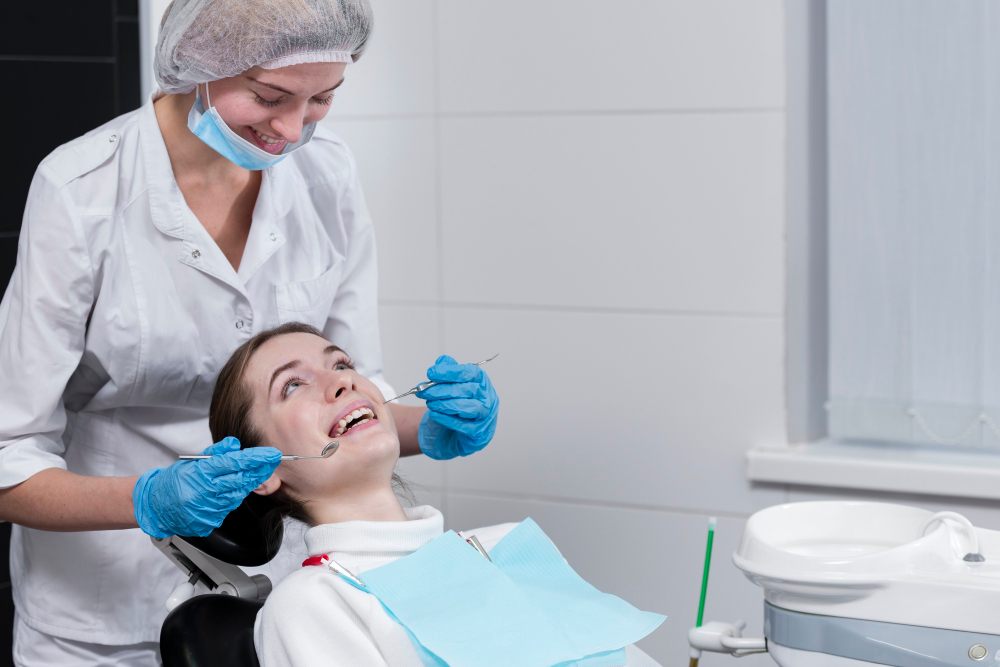 Get outstanding dental treatments at the best clinic in new alipore