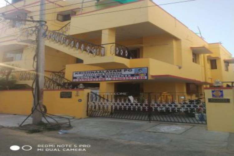 krishnaalayam Ladiess hostel