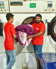 Online Premium Laundry and Dry Cleaning Service in D