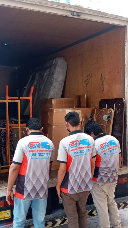 Services moving and packing