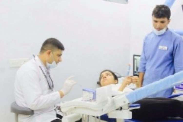 Best dentist in faridabad rba dental care